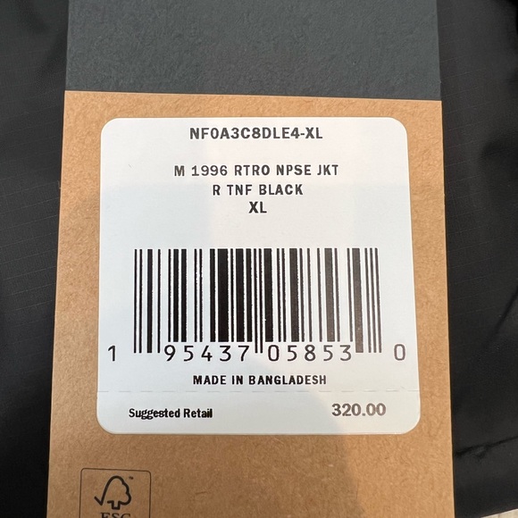 The North Face Men’s 1996 Retro Nuptse Jacket NWT - Picture 7 of 7